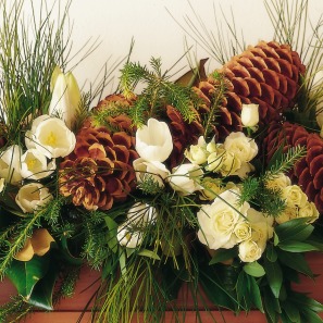 holiday mantle flowers