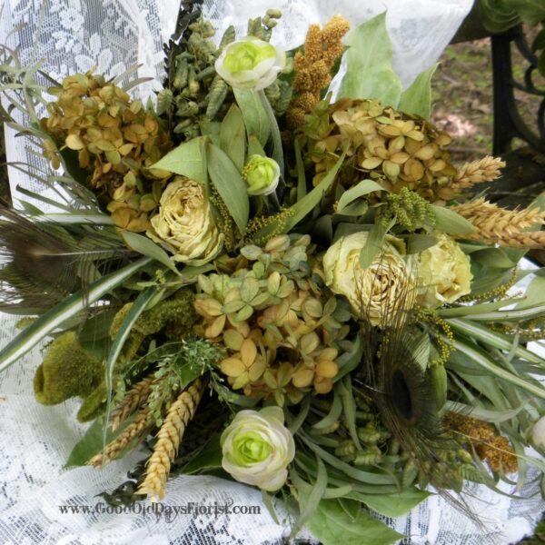 dried flower bouquet green