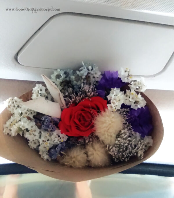 dried flower bouquet scented for the car