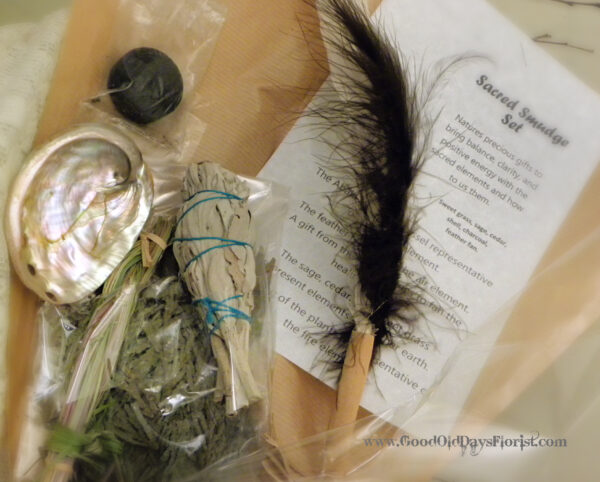 Everything Smudge Bouquet Set