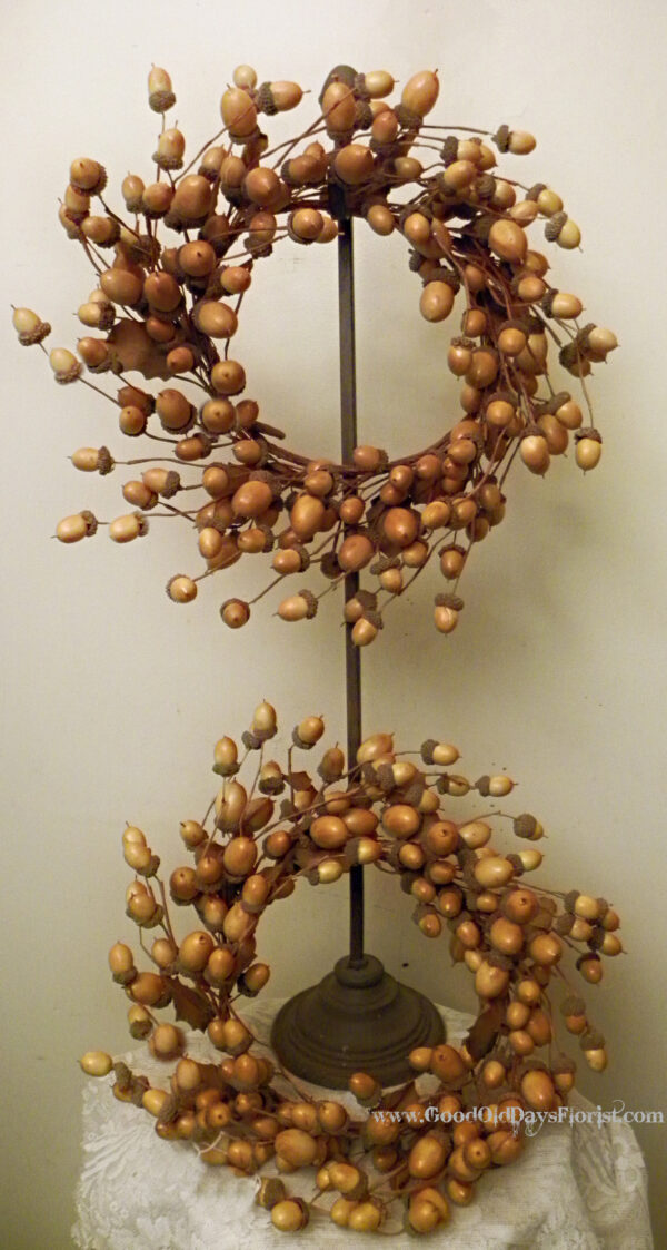 Acorn Wreath-Vintage - Image 3