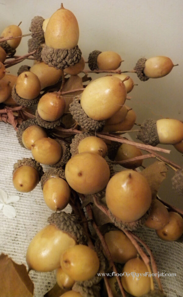 Acorn Wreath-Vintage - Image 2